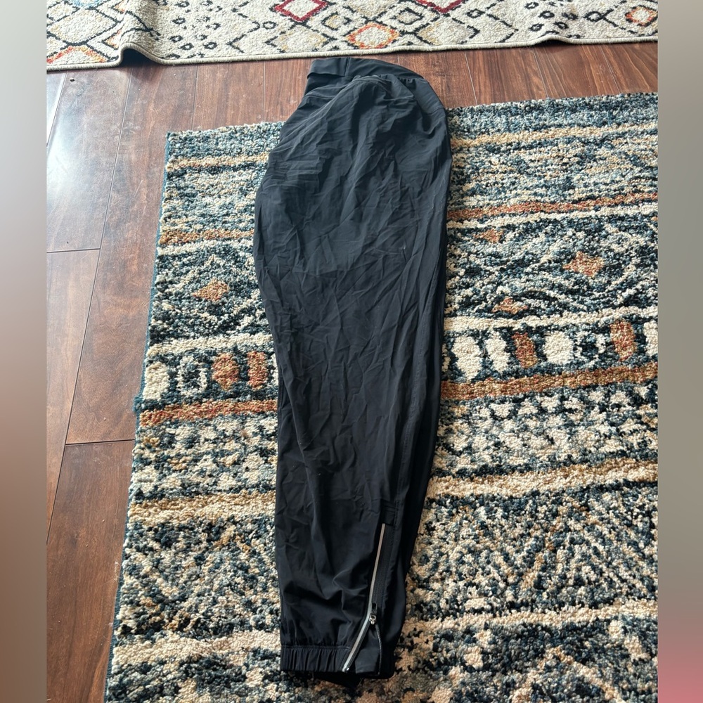Lightly worn mens lululemon athletic pants